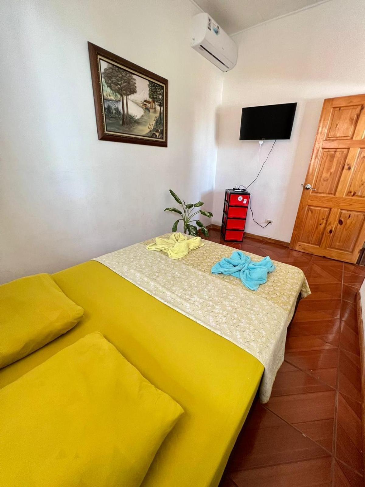 Mochis Apartment Quepos Bagian luar foto