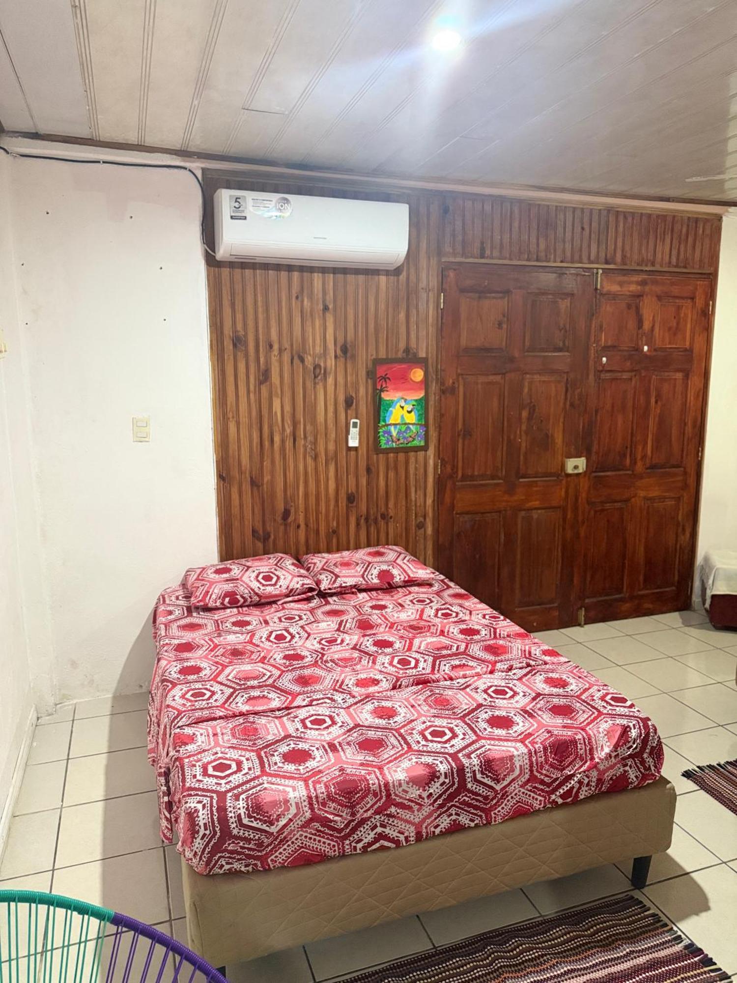 Mochis Apartment Quepos Bagian luar foto